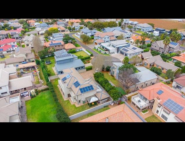 4 BEDROOM HOUSE FOR SALE IN RASLOUW GLEN